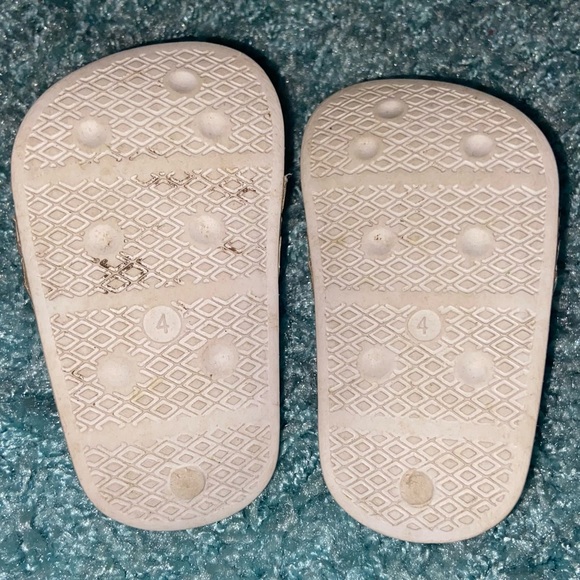 Toddler size 4 bundle - Picture 3 of 7